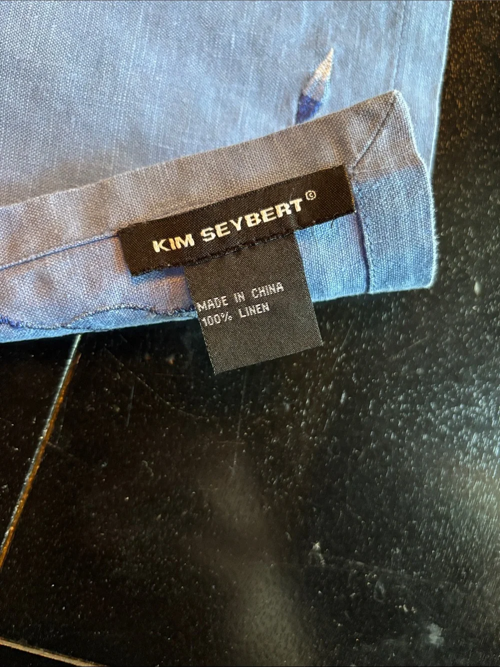 Kim Seybert Blue Linen Napkin with Subtle Embroidery - Set of 4 napkins